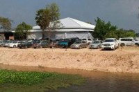 ល្បែងស៊ីសងគ្រប់ប្រភេទលេងឡើងកក្រើកប្រជាពលរដ្ឋនៅក្នុងភូមិអន្លុងជ្រៃឃុំគក់ស្រុកពញាក្រែកខេត្តត្បូងឃុំខណៈស្នើអភិបាលខេត្តត្បូងឃុំជាមច័ន្ទសាភ័ណ្ឌចាត់វិធានការបង្រ្កាប