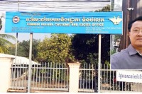 មេគយទំនប់រលកខេត្តព្រះសីហនុសម្ងំកើបលុយពីឈ្មួញនាំចូលទំនិញគេចពន្ធប្រេងសាំងគេចពន្ធទំនិញបង់ពន្ធមិនគ្រប់និងទំនិញខុសច្បាប់