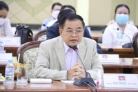 ឯកឧត្តម ជុំ ហាត ប្រធានក្រុមប្រឹក្សាខេត្តស្វាយរៀង និងឯកឧត្តម ម៉ែន វិបុល អភិបាលខេត្តស្វាយរៀងបានអញ្ជើញជាអធិបតីក្នុងកិច្ចប្រជុំសាមញ្ញលើកទី៣៦ ឆ្នាំទី៣ អាណត្តិទី៣ ?