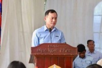 ឯកឧត្តម រ័ត្ន ស្រ៊ាង ចុះផ្សព្វផ្សាយខ្លឹមសារ មហាសន្និបាតវិសាមញ្ញតំណាងទូទាំងប្រទេស របស់ គណបក្សប្រជាជនកម្ពុជា នៅសង្កាត់ព្រែកកំពឹស !