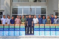 ឧត្តមសេនីយ៍ឯក រ័ត្ន ស្រ៊ាង អនុញ្ញាតឲ្យអតីតនាយអាវុធហត្ថ ខេត្តបន្ទាយមានជ័យ ចូលជួបសម្តែងការនឹករលឹក