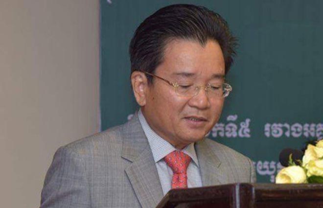 ​មន្ត្រី​គយ​ច្រក​តំបន់​ម៉ាឡៃ​ឃុបឃិត​ឲ្យ​ឈ្មួញ​នាំ​ចូល​ទំនិញគេចពន្ធ​ដោយ​សេរី​