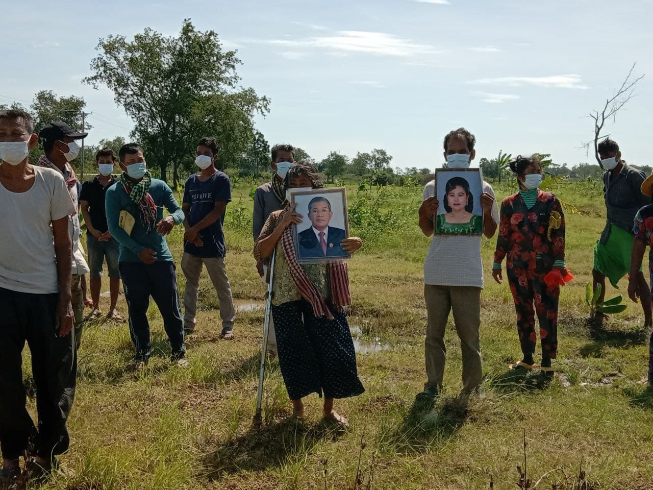 រឿង​កាន់តែ​ក្តៅ​ហើយ ? ប្រាំ​៧​គ្រូ​សារ រង​នូវ​ភាព អយុត្តិធម៌ រឿង​ដីធ្លី នៅក្នុង​ឃុំ​មៀន ស្រុក​ព្រៃឈរ សំណូមពរ​ដល់​ស្ថាប័ន តុលាការខេត្ត​កំពង់ចាម គូរ​ដាក់​ការស៊ើបអង្កេត​ឡើងវិញ ?